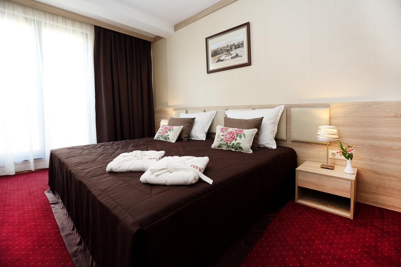 Deluxe Suite,542949924:JPEG